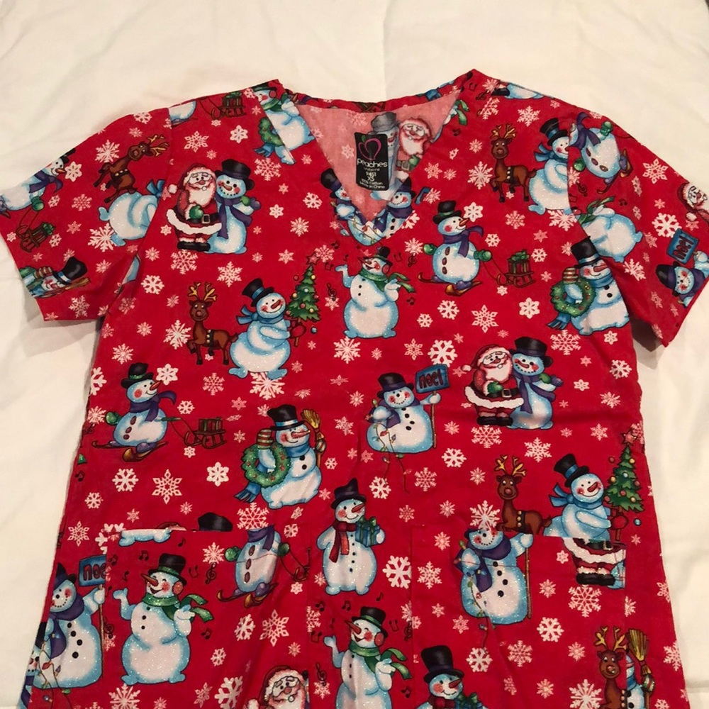Christmas peaches scrub top